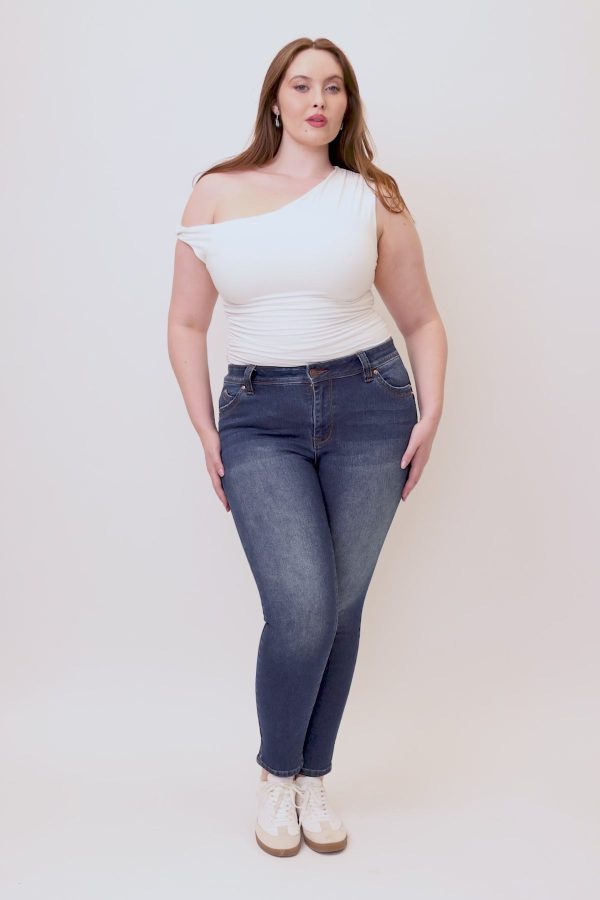 Women's Plus WannaBettaButt Mid Rise Embroidered Skinny Jean - Image 7